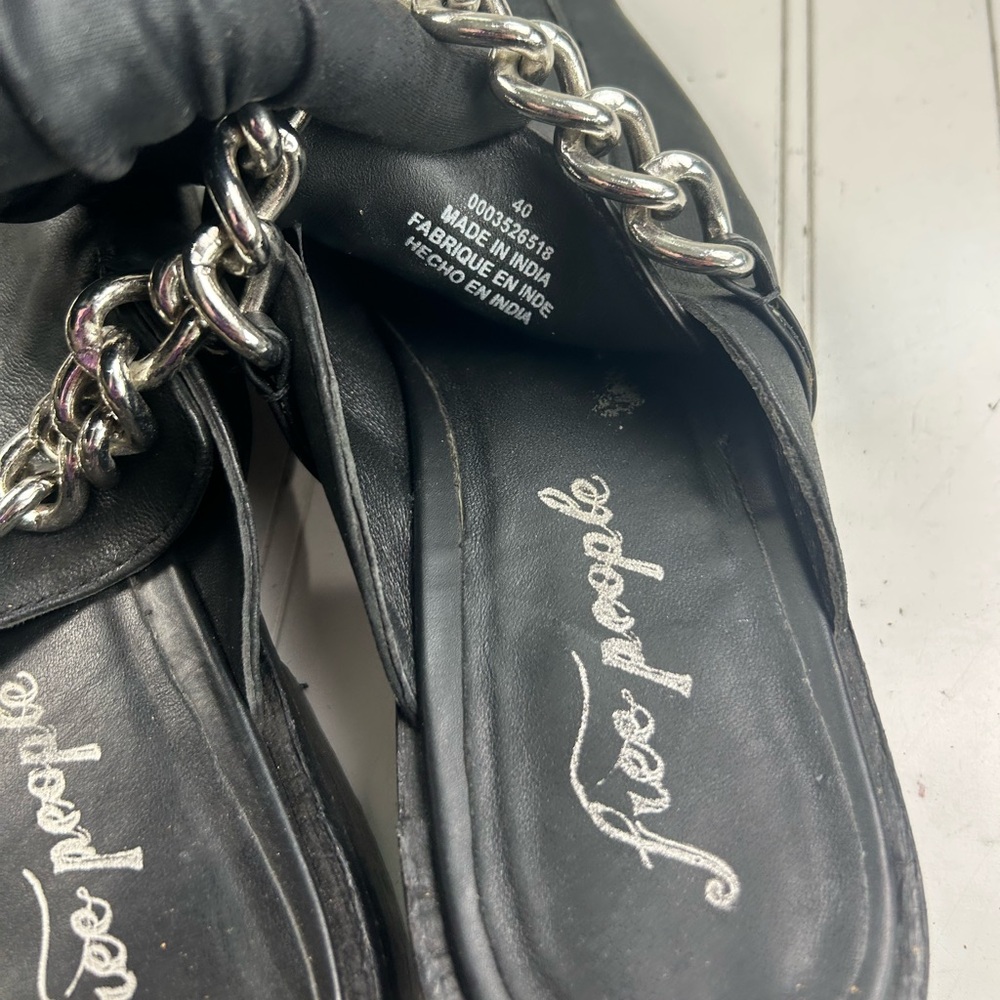 Free People Black Leather Vida Mules Chain-Detail Mule Loafers Womenโs Size 9.5 - Picture 6 of 10